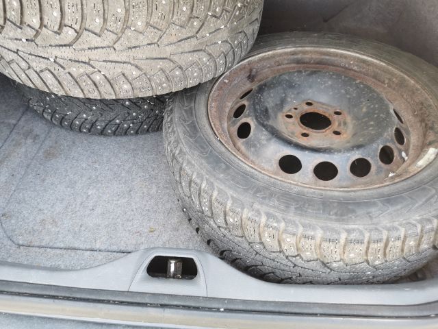 697714-15 Volvo S60 T5 (250hp) - 00 (RWC434)