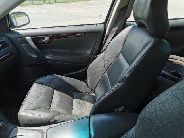 697714-24 Volvo S60 T5 (250hp) - 00 (RWC434)