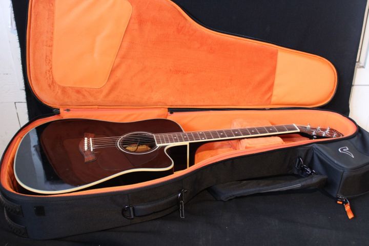 695264-14 Acoustic guitar: Jack & Danny, with bag & fishman mic