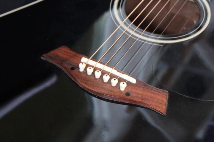 695264-5 Acoustic guitar: Jack & Danny, with bag & fishman mic