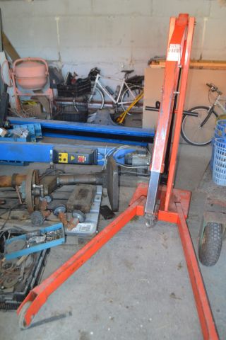 697241-3 Workshop Crane / Motorlyft
