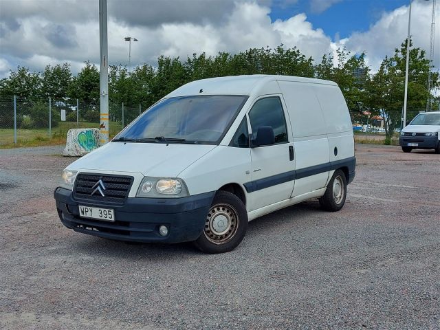 605878-1 Citroën Jumpy 2.0HDi Manual (WPY 395) 19219mil -2005