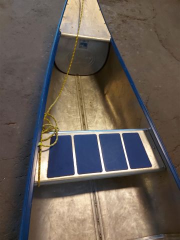 605881-7 Canoe in aluminum Linder Inkas 495.