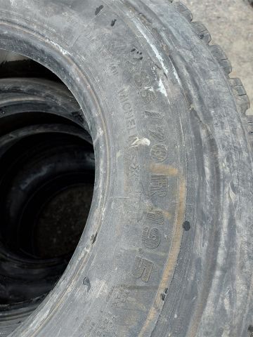 605888-12 Truck tires 24pcs / 18pcs Continental HSR2 285/70 R 19.5 (9-15mm)