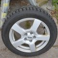 697286-1 4 winter tires on alloy wheels / WV Polo
