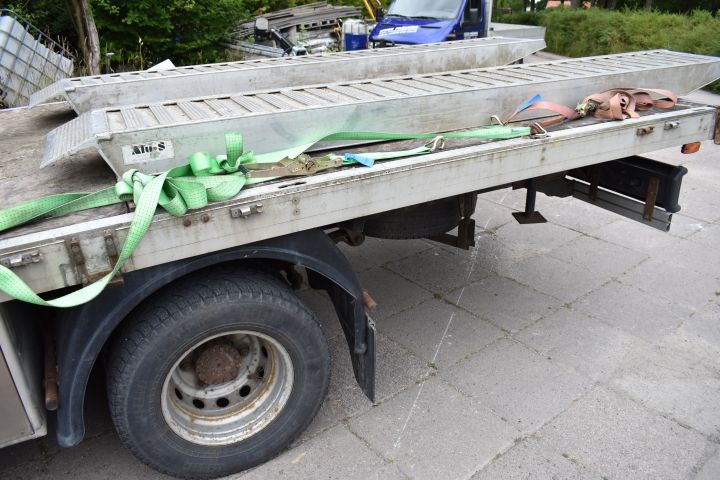 697289-11 Iveco Daily Chassis 2.8 D Manual, 146hp, 2003, 43119mil, (TOC085)