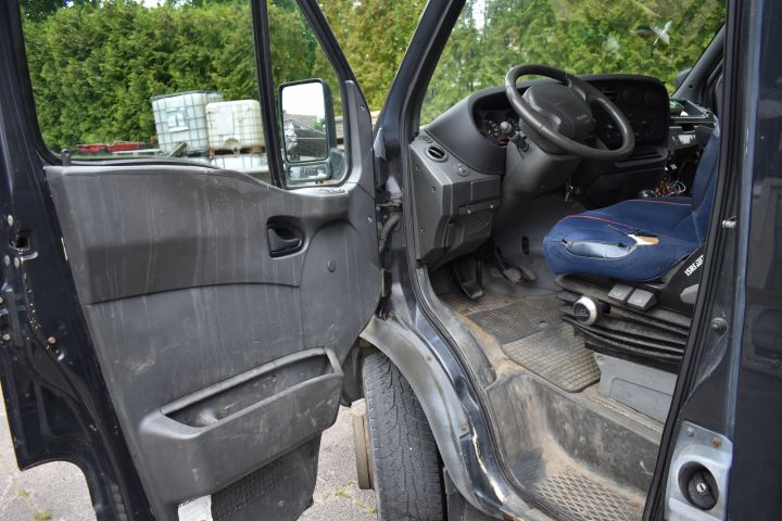 697289-26 Iveco Daily Chassis 2.8 D Manual, 146hp, 2003, 43119mil, (TOC085)