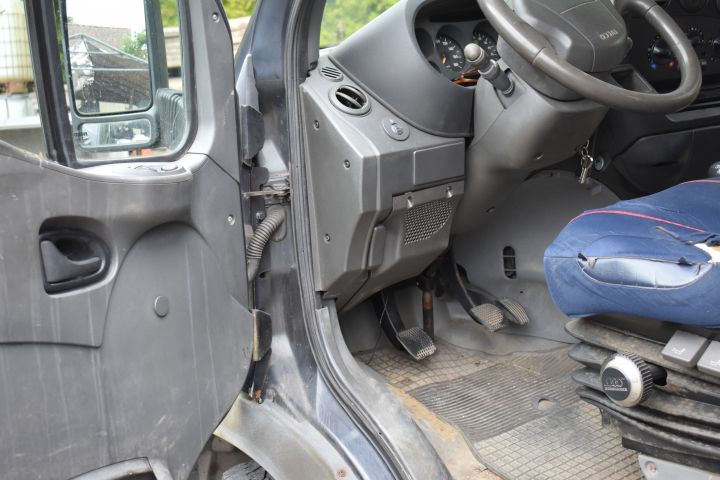 697289-27 Iveco Daily Chassis 2.8 D Manual, 146hp, 2003, 43119mil, (TOC085)