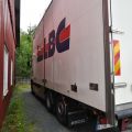 697752-5 Volvo 500 truck