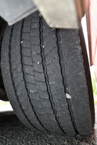 697752-12 Volvo 500 truck