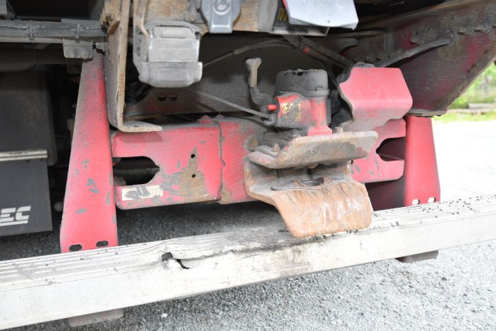 697752-15 Volvo 500 truck