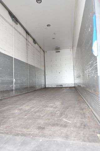 697752-17 Volvo 500 truck