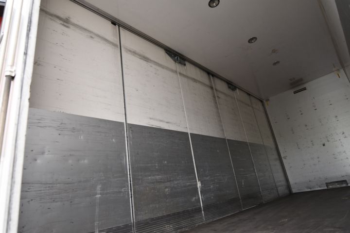 697752-18 Volvo 500 truck