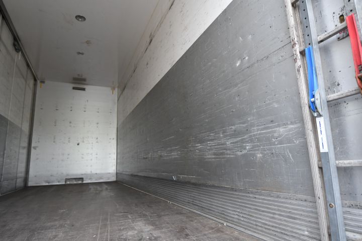 697752-20 Volvo 500 truck