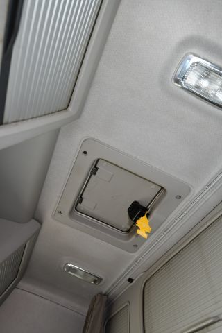 697752-23 Volvo 500 truck