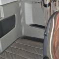 697752-28 Volvo 500 truck