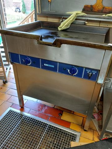 637225-3 Tippbart stekbord Joni Foodline