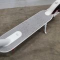 698029-2 Electric scooter Xiaomi Mi M365 (White, 25km / h, 12.5kg)