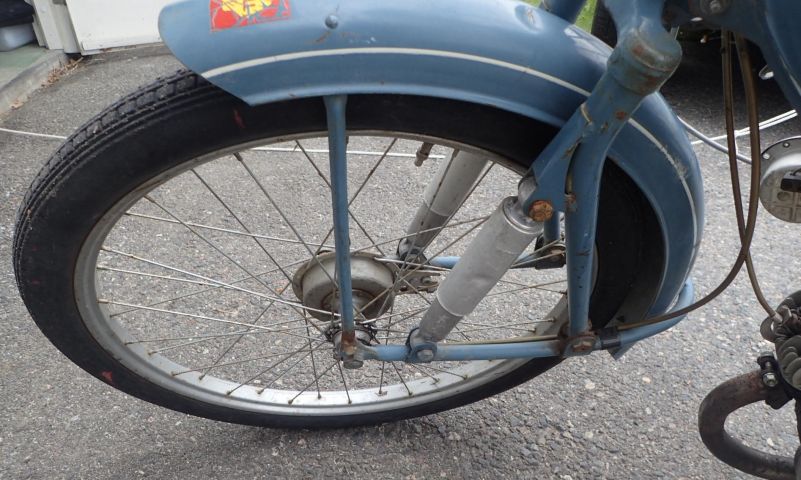 688661-8 Victoria veteran moped