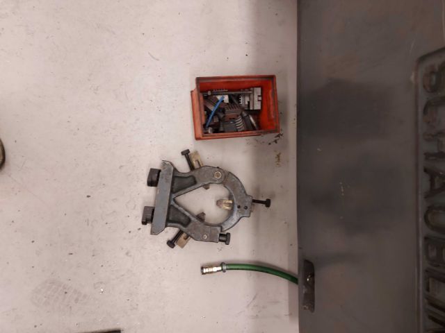 692872-3 Lathe Schaublin 135 (incl. A lot of tools)