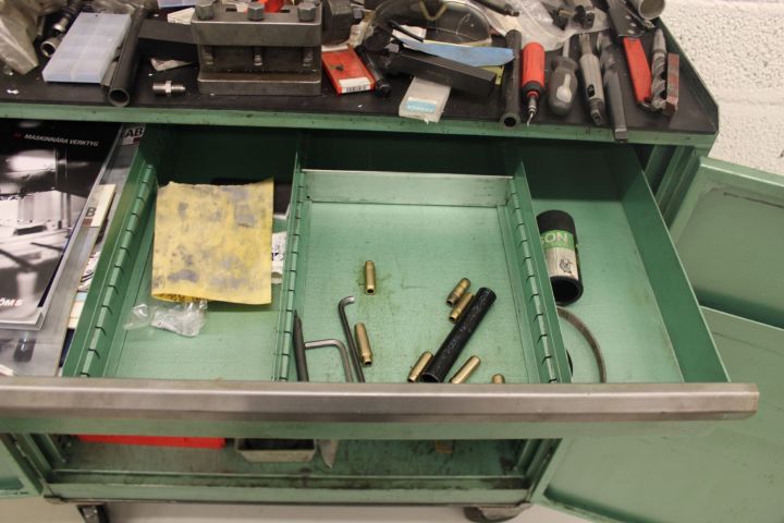 692872-16 Lathe Schaublin 135 (incl. A lot of tools)