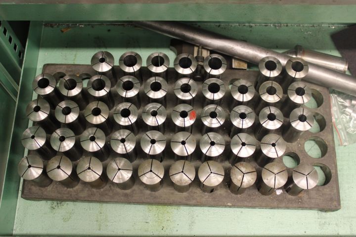 692872-23 Lathe Schaublin 135 (incl. A lot of tools)