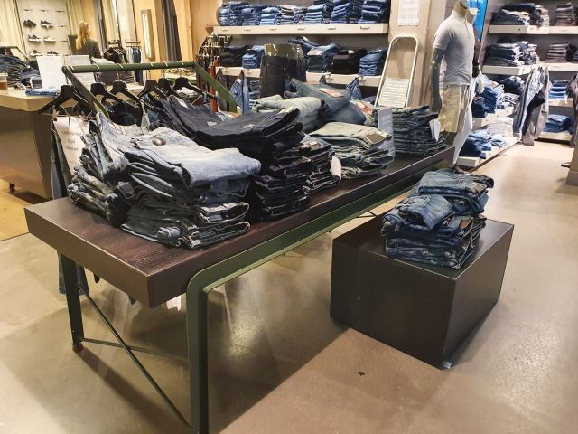 697802-24 Complete store interior from G-Star store in Frölunda