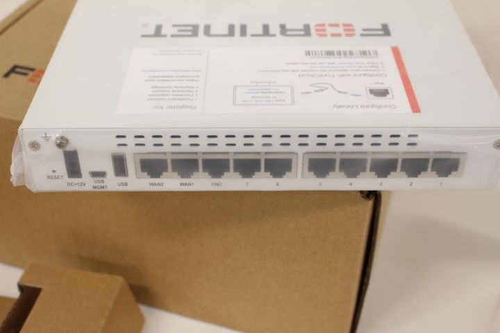 661617-6 Fortinet FortiWifi 60D, new condition!