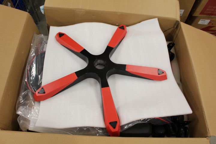 660873-3 Gaming chair / office chair DXRacer GC-T29-NR-S8