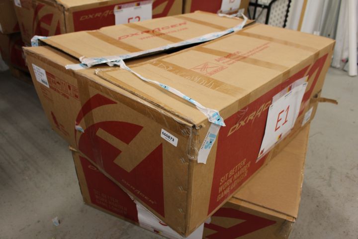 660873-4 Gaming chair / office chair DXRacer GC-T29-NR-S8