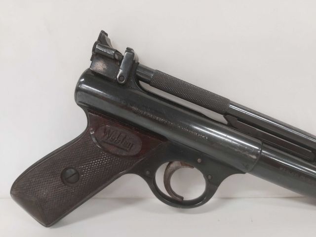 661632-3 Air pistol The Webley "Senior"
