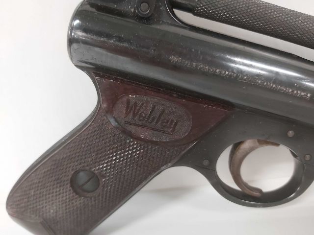 661632-5 Air pistol The Webley "Senior"