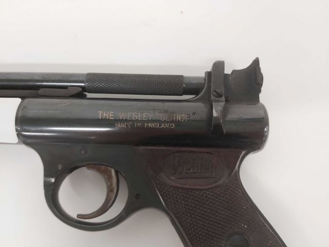 661632-7 Air pistol The Webley "Senior"