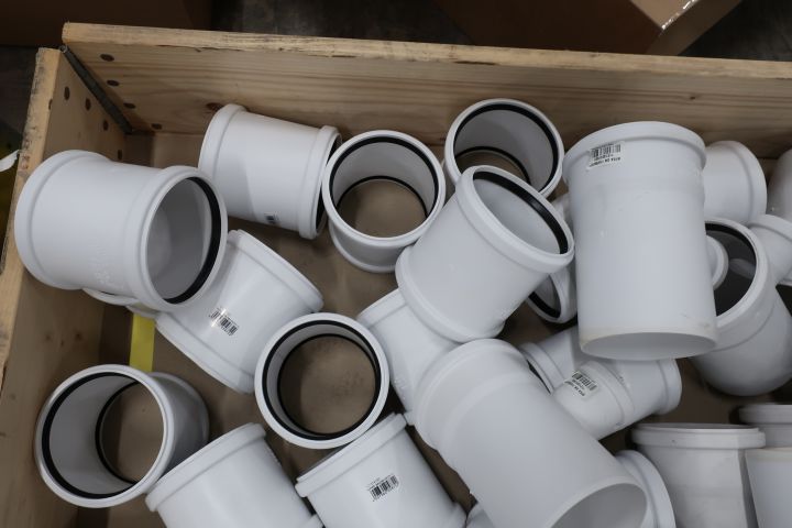 699317-4 Various plumbing articles