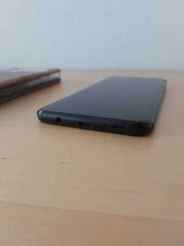 661652-3 Mobile phone Samsung Duos broken screen