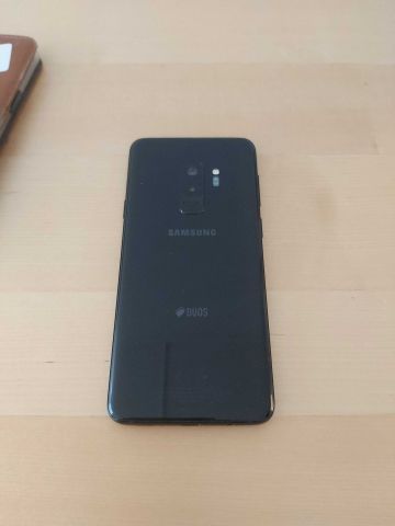 661652-4 Mobile phone Samsung Duos broken screen