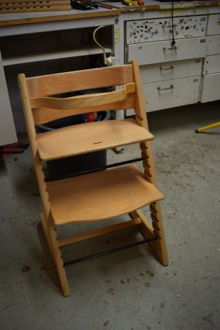 633181-1 About 15 highchairs Stokke Tripp Stairs in parts