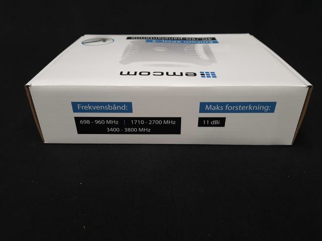 698072-3 4G / 5G antenna EMCOM XPOL-2