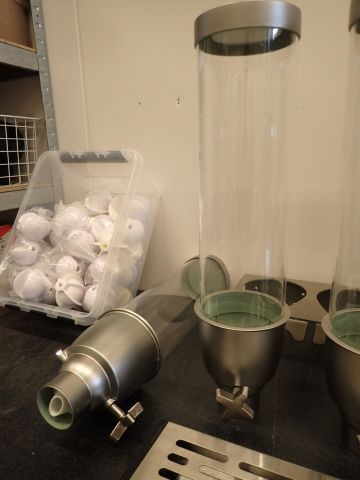 687675-5 6 dispensers for eg soft ice cream sprinkles.