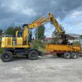 661315-1 Komatsu PW148-8 Wheeled excavator with trailer