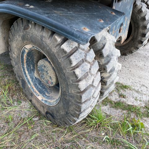 661315-15 Komatsu PW148-8 Wheeled excavator with trailer