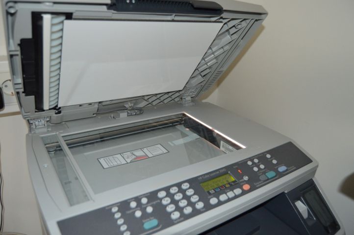 658745-6 Printer HP Color LAserJet 2840