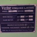 701320-12 Lathe Victor 400x1000 with accessories - 1979