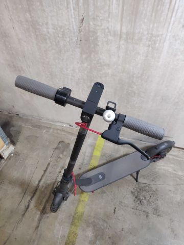 700902-2 Electric scooter Xiaomi Mi M365 (Black, 25km / h, 12.5kg)