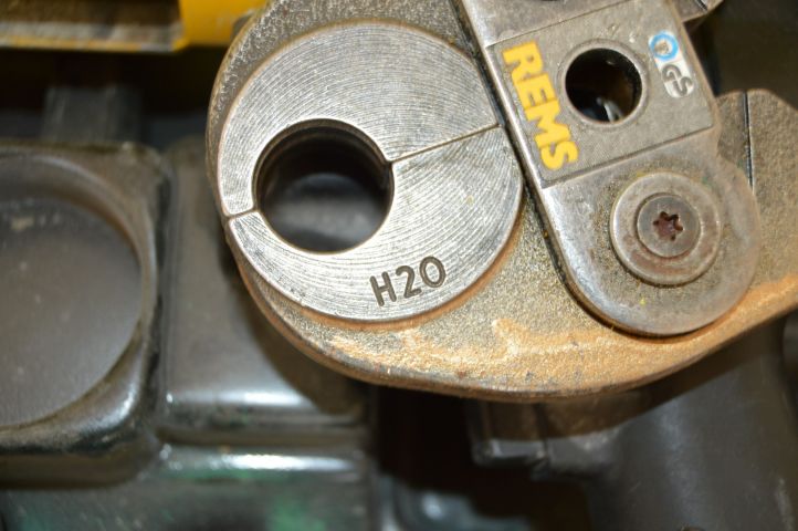 658804-6 Invoiced on 709256 - Rems mini press with 3 press jaws