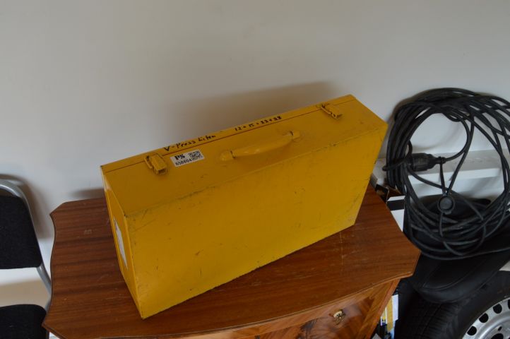 658804-10 Invoiced on 709256 - Rems mini press with 3 press jaws