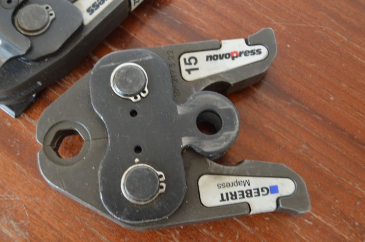 658807-2 2 pcs Press jaws