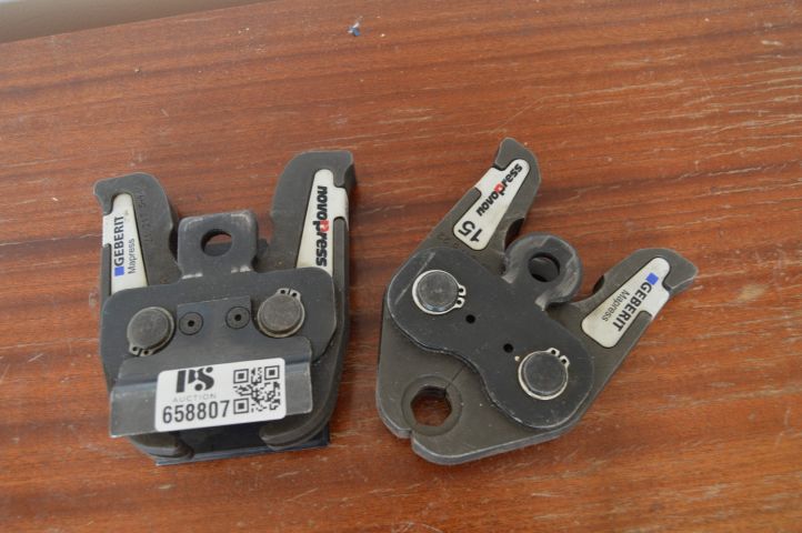 658807-1 2 pcs Press jaws