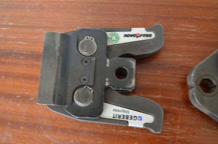 658807-6 2 pcs Press jaws