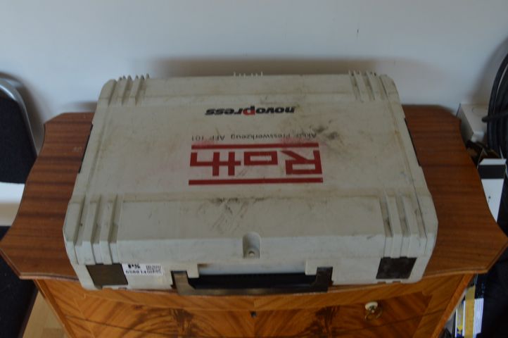 658814-2 Novopress AFP 101 with 4 press jaws